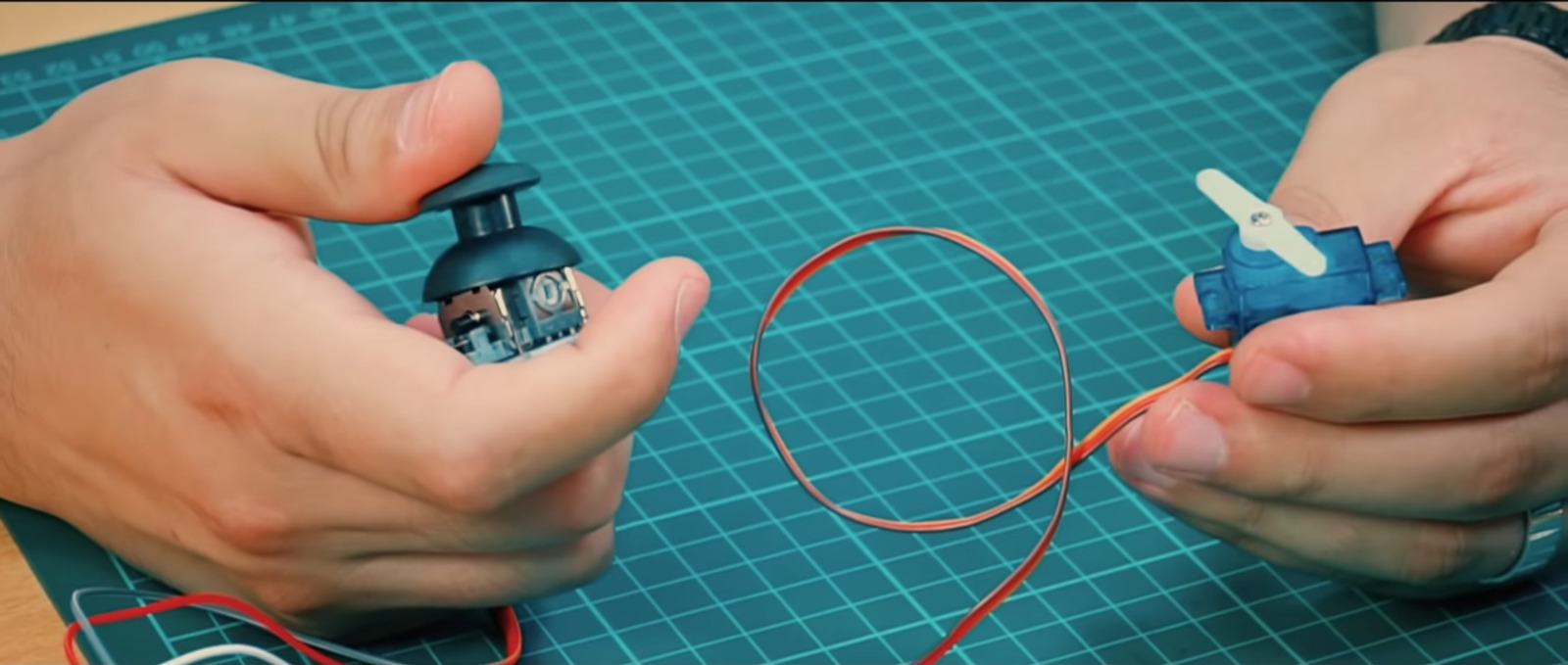 Arduino İle Servo Motor Kontrolü (Joystick Kullanarak)